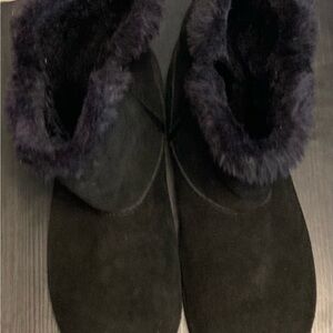 Target Black Cozy Slippers with Plush Fur Trim